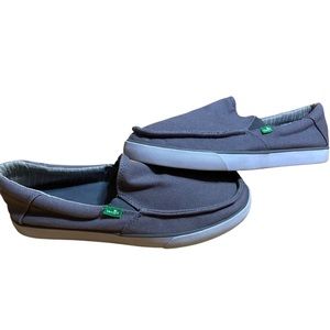Sanuk shoes